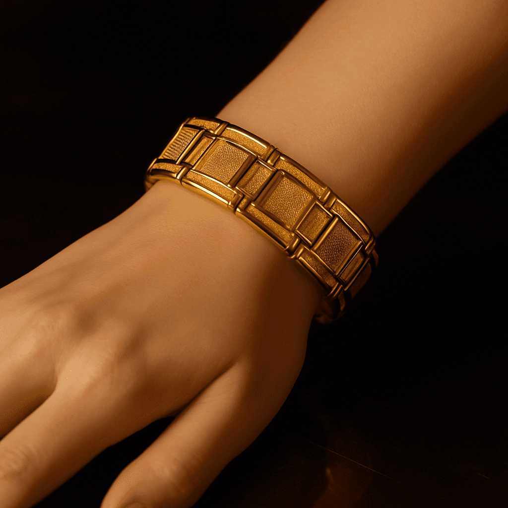 Detailed Filigree Bracelets - Gold