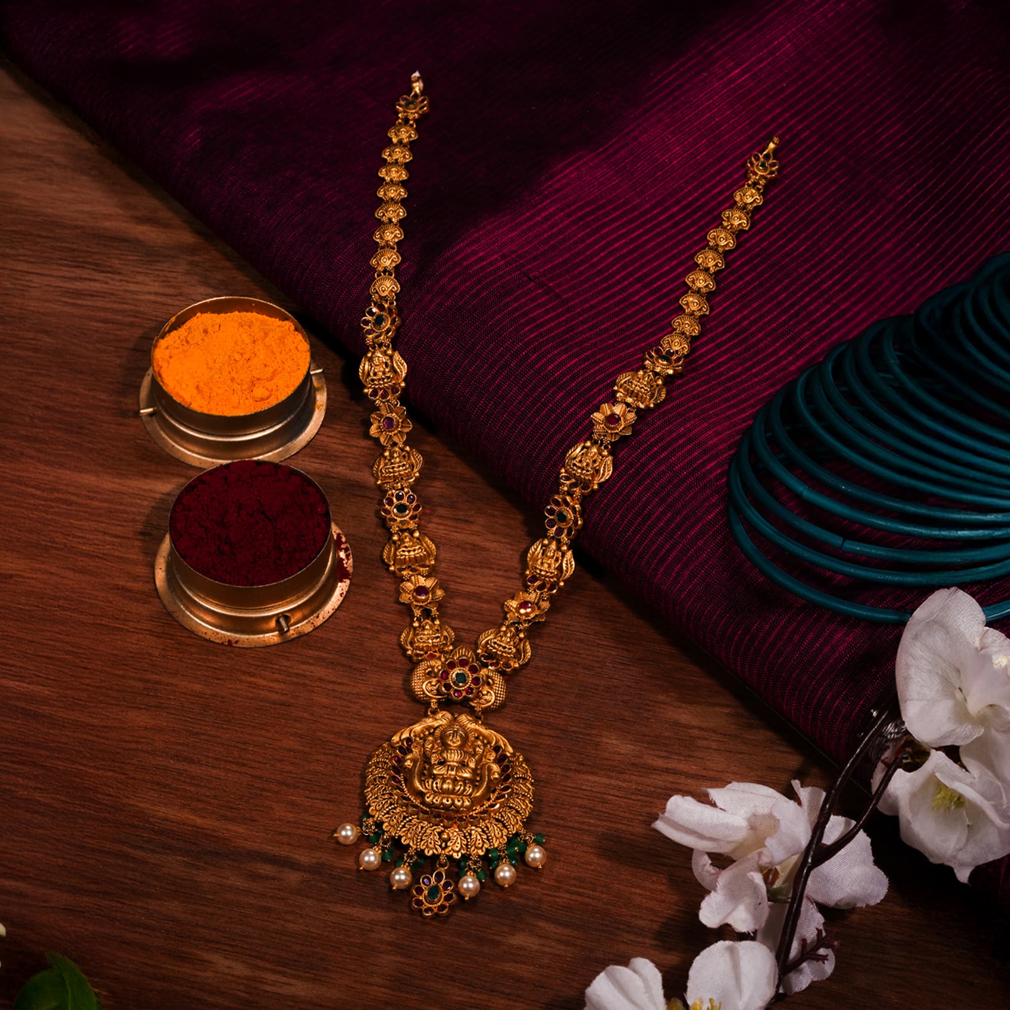 Regal Rani Haar - Gold