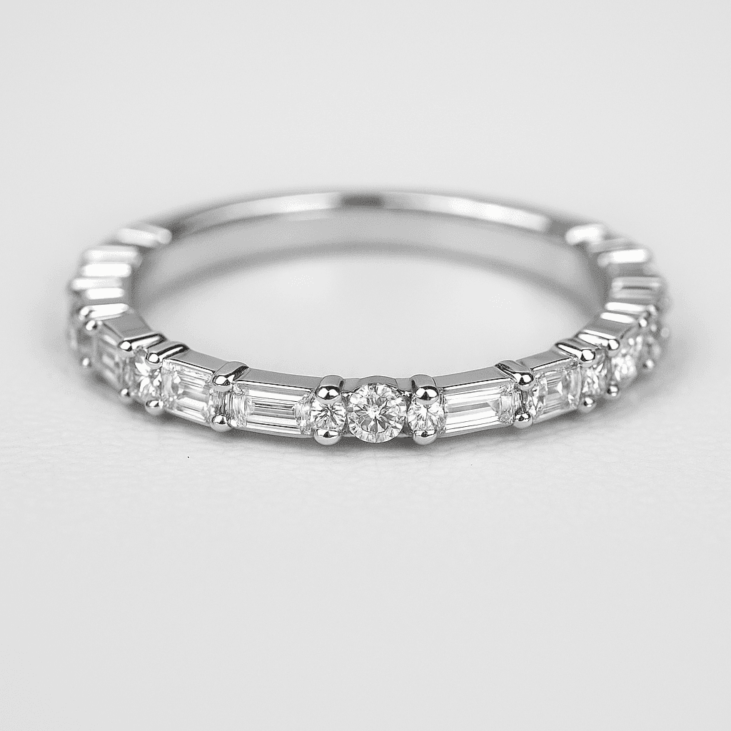 Elegant Band Ring - Silver