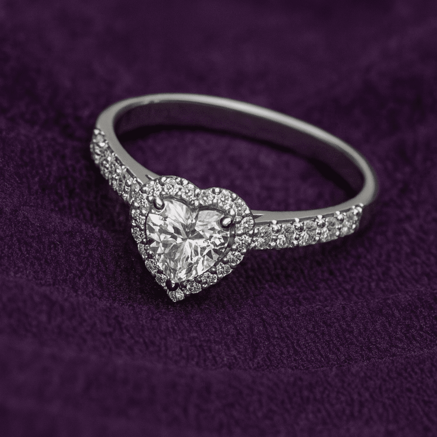 Sparkling Solitaire Ring - Silver